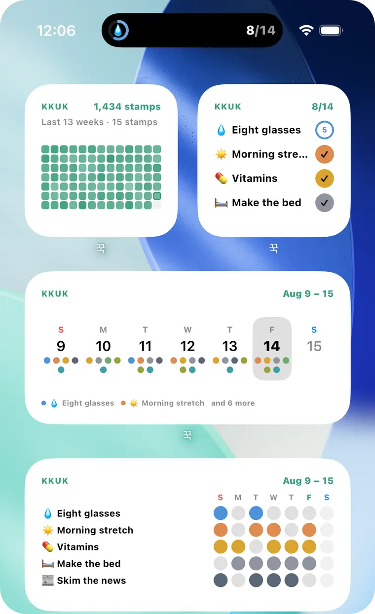 A large calendar widget and a today's stamps widget on the Home Screen